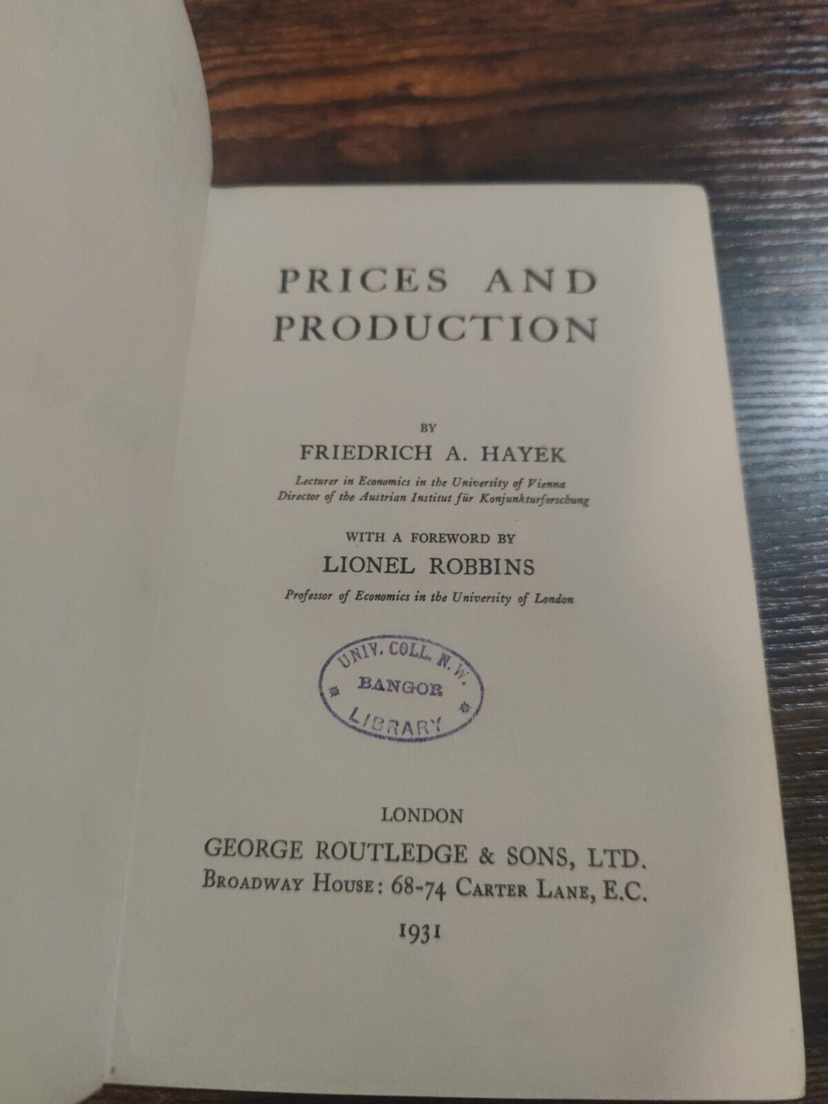 【貴重】Prices and Production by Hayek Amazon.com: Prices and Production and Other Works on Money