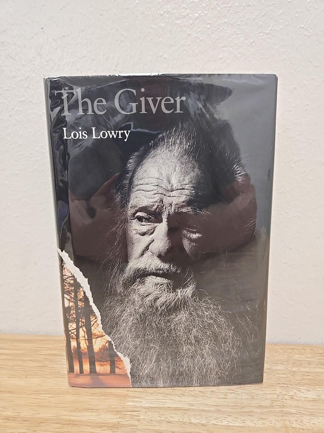 The Giver by Lois Lowry (1993, First Edition & Printing) - Etsy