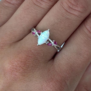 Pierścionek z opalem markizowym w stylu art déco, imitacja wzoru liścia rubinu, srebro próby 925