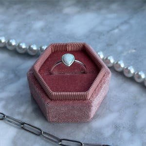 Oxidierter Sterling Silber Tropfen-Ring: Solitär Weißer Opal 9 mm Bild 8