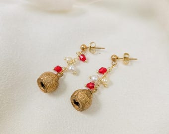 Eucalyptus Seed Drop Earrings: Botanical Dangle Earrings