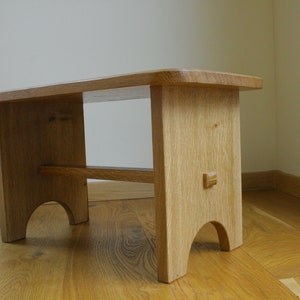 Oak stool made by hand tools only, step stool, solid wood, massive oak image 2