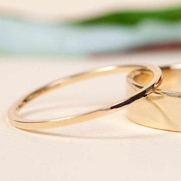 Minimalist Solid Gold Wedding Rings for woman | 14k gold womens simple wedding band | Dainty plain gold wedding band | thin wedding band