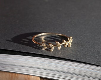 14k Yellow Gold Diamond Leaf Wedding Band: Olive Branch Ring