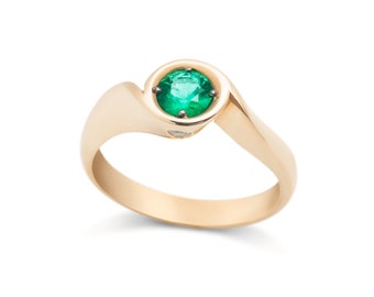 Fancy Round Emerald Engagement Ring / Solid gold gemstone ring / 14K Yellow Gold Ring / Delicate Emerald Ring / Gold rings green stone