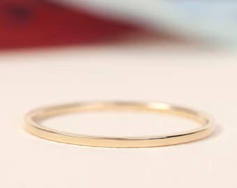 14K Gold Thin Wedding Band: Simple Solid Gold Ring