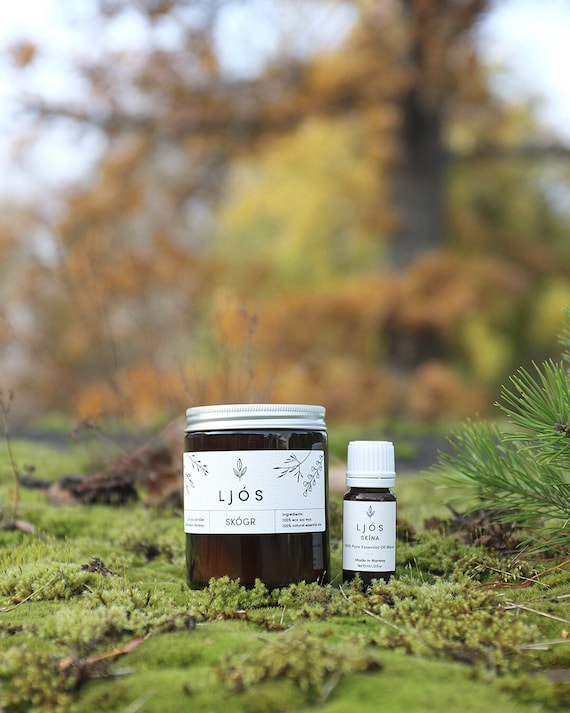 A bundle of 1x Soy Wax Candle + 1x Essential Oil Blend of your choice
