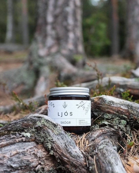 SKÓGR - essential oils scented candle