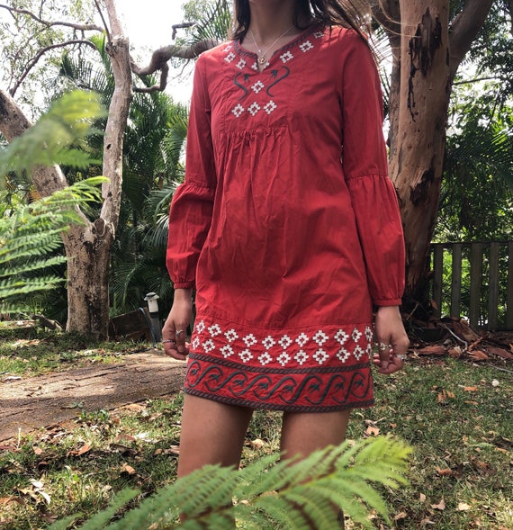 Vintage red Russian/polish style smock dress