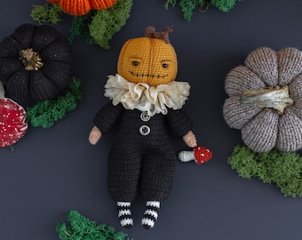Patrón de crochet para Halloween: Muñeco Calabaza Espeluznante (INGLÉS)