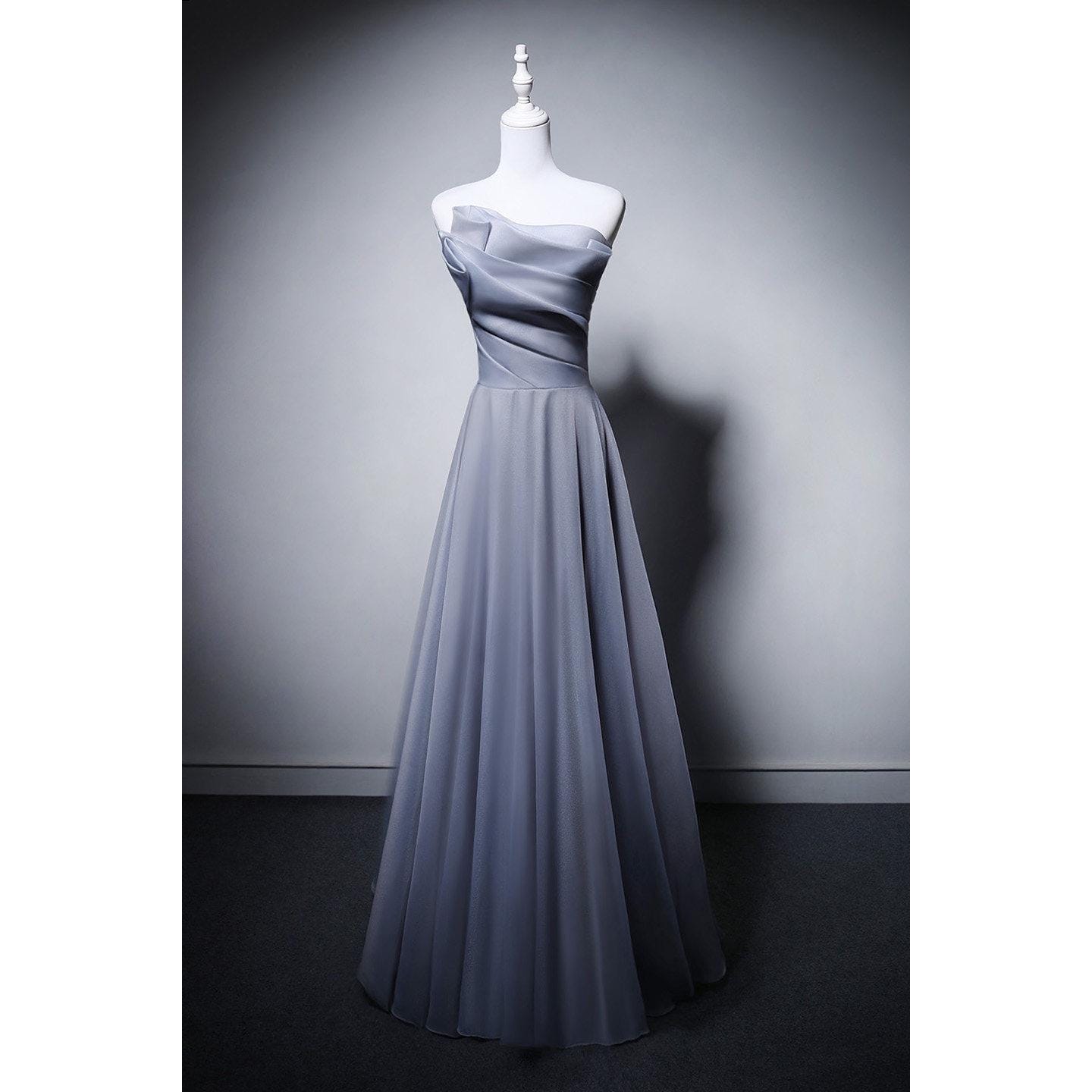 green emerald velvet dress Custom Made-To-Order Dress main image 0