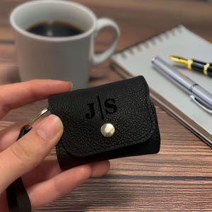 Genuine Leather Airpods Pro 2 Case, Airpods Pro 1 Case Keychain, Personalized Airpod Pro 2 Case with Strap Custom Cute Airpods Pro Case Gift
