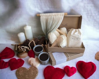 DIY Date Night Box for Couples: Valentine’s & Anniversary Gift, Wool Painting Kit with Video Tutorial, Handmade Wall Decor Activity