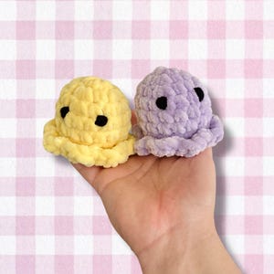 Small Crochet Octo // plushie, amigurumi, stuffed animal
