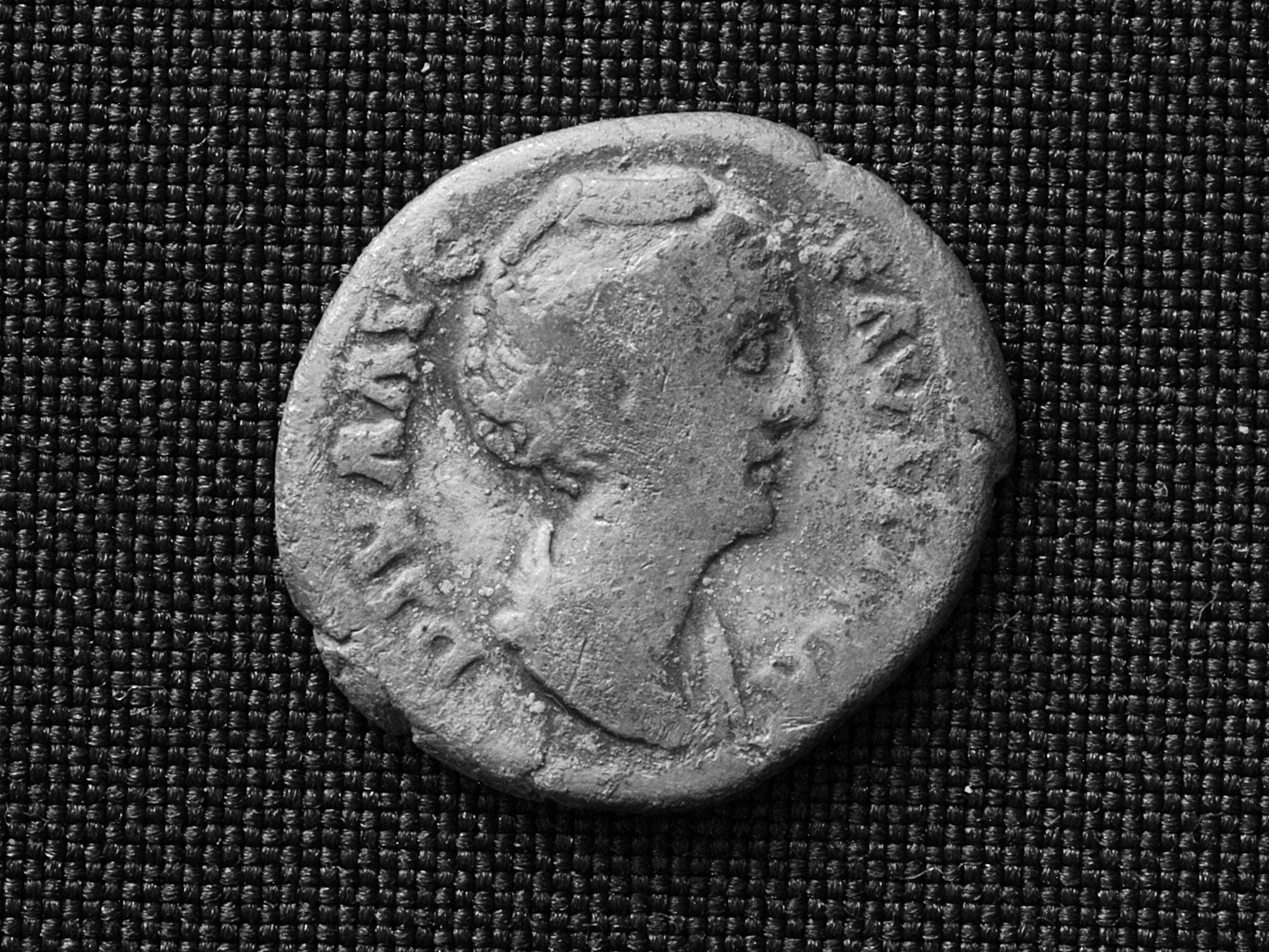 古代ローマ帝国 ローマ帝国 / シルバーコイン**皇后ファウスティナ-Major (141 A.D) AR-Denarius.，Rev;  Aeternitas / Rome-