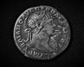 デナリウス銀貨　トラヤヌス トラヤヌス帝 98-117AD デナリウス銀貨 | 本物のローマのコイン