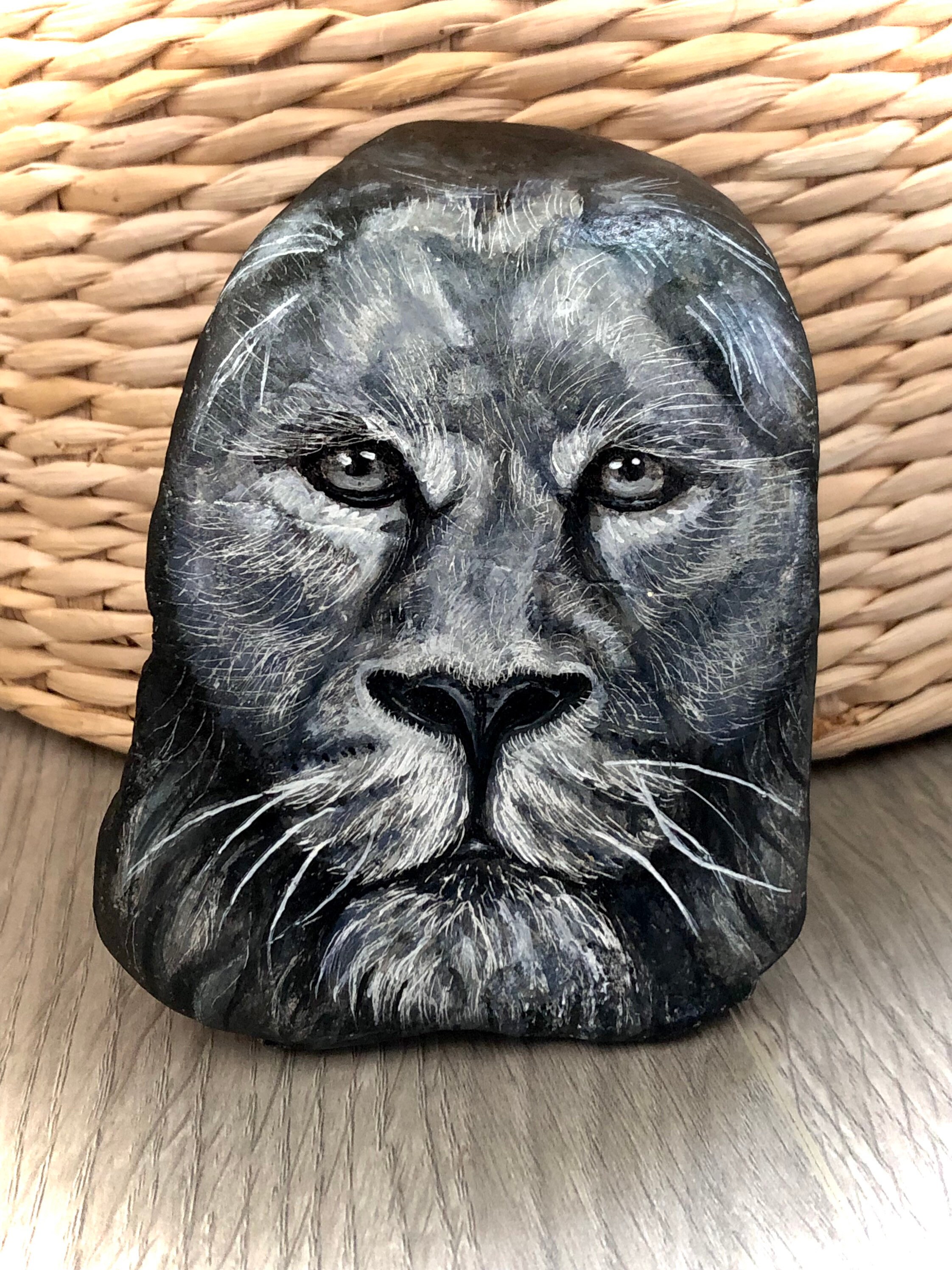 Pierre Naturelle Peinte Lion