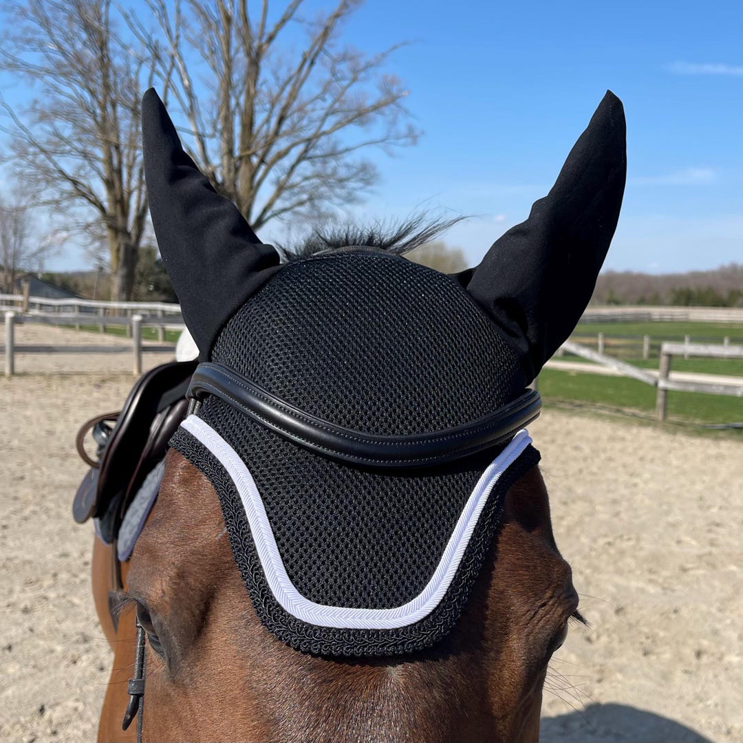 CHOOSE Your SIZE BONNET, in Black Mesh With White Accent.pony,cob,horse ...