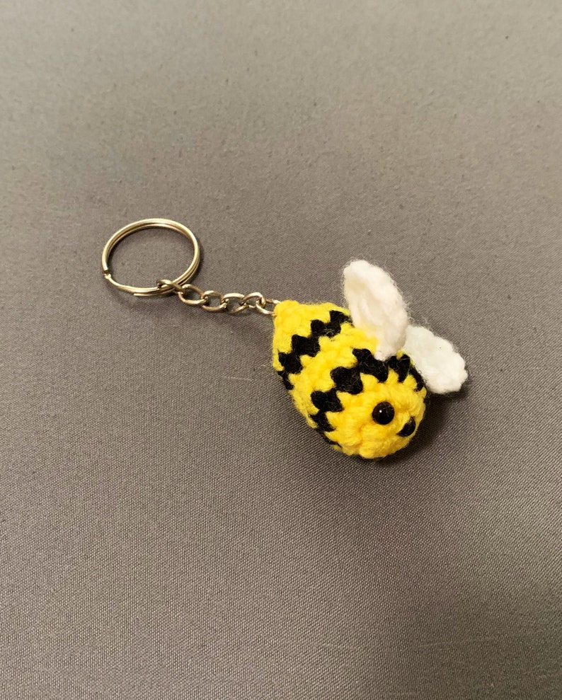 Spring Keychain Bee Bee Keychain - Etsy