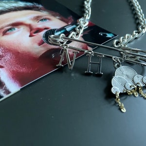 Kinang: Louis' signature Necklace (Louis Tomlinson, One