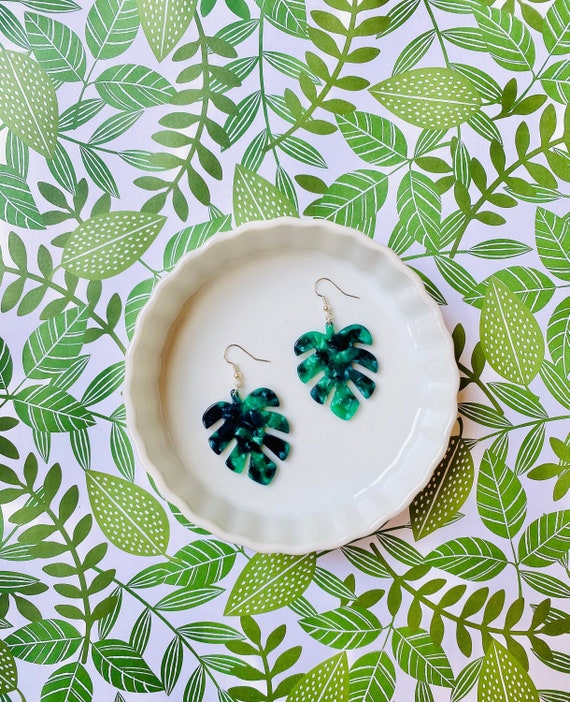 Monstera Leaf Earrings | Tropical Leaf Earrings | Summer Earrings | Monstera Earrings | Monstera Dangle Earrings | Summer Dangle Earrings