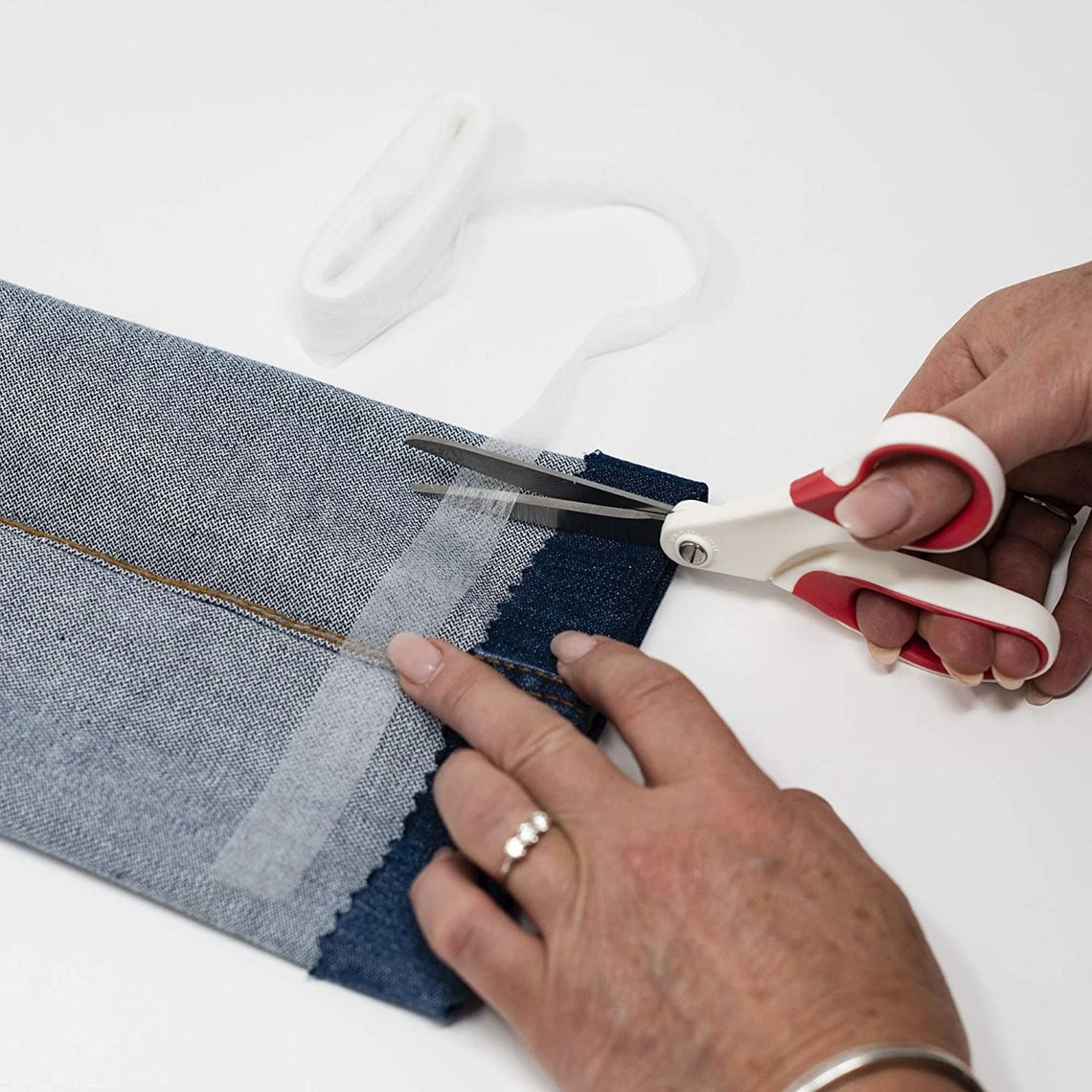 Wonder  Hemming Tape Hem Tape Adhesive Fabric Fusing Ironon Tape