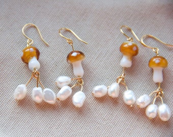 Mini Amber glass White Speckled Mushroom Sprouts Triple Pearl Drop Earrings, Princess Peach Mushroom Kingdom, Natural Freshwater  pearls