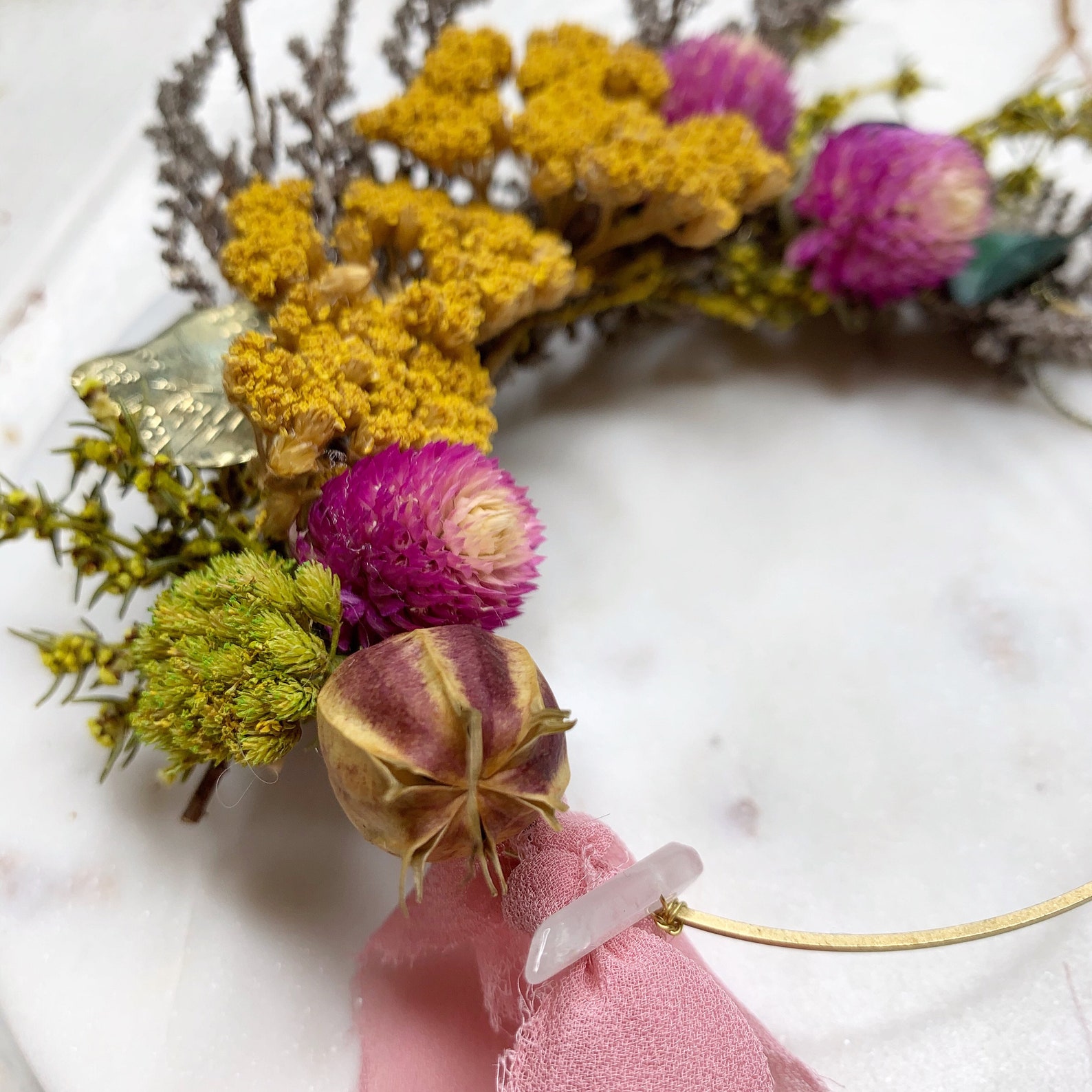 Botanical dried strawflower mini wreath / wedding decoration / Etsy