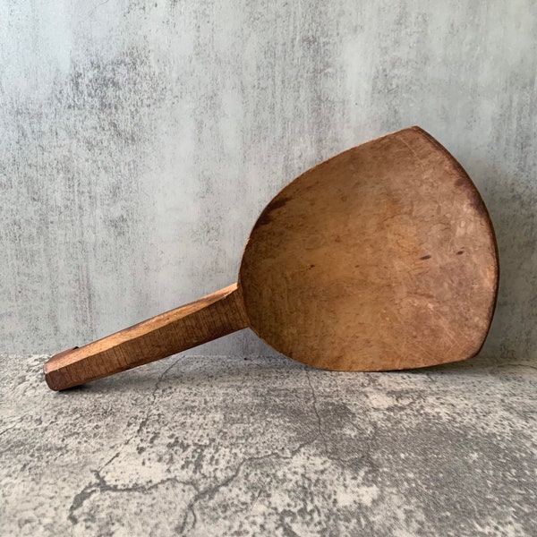 Vintage wooden large spatula / primitive kitchen wooden display / Carved bohemian kitchen utensil