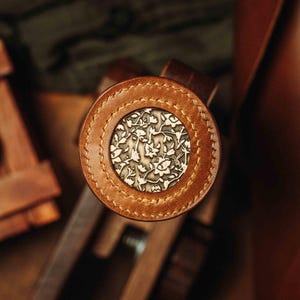 Estuche de cuero para monedas de desafío Peso Pocket v2, hecho a mano, redondo, EDC, regalo para un amigo.