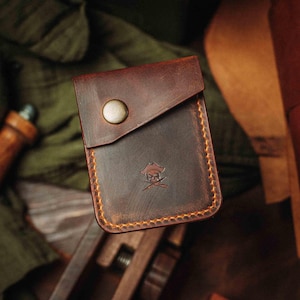 Cartera de cuero minimalista con broche - Voyager, titular de la tarjeta para hombre, cartera de bolsillo frontal para el transporte diario