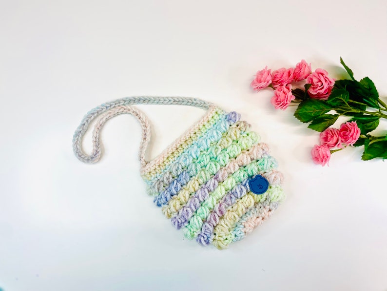 Poppin Bubbles Crochet Bag Pattern in Two Sizes image 6