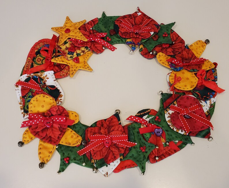 One of a Kind Hand Made Shop Sample Machine Stitched Hand Quilted Finished Holiday Christmas Table Wreath wBells Approx Size 16 x13