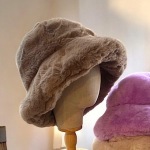 Colorful Fur Bucket Hat Women Fluffy Wide Brim Fuzzy Furry Oversized Faux Fur Hat, Trendy Hats, Christmas Gift for Her