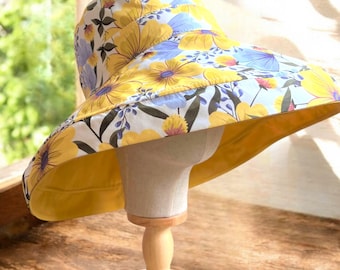 Reversible Daisy Wide Brim Sun Hat for Women - 100 % Cotton Summer Gardening Accessory & Unique Gift for Her