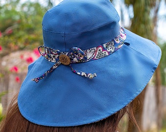 Wide Brim Garden Hat Women Sunhat with Chinstrap and Bow Floral Print Hat Flower Reversible Bucket Hat Summer Travel Beach Sun Hat