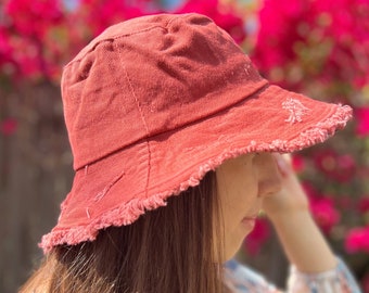 Red Sun Hat Frayed Wide Brim Bucket Hat Summer Hat Women Beach 100% Cotton Hat Brimmed Sunhat Elegant Vacation Honeymoon Gift for Her