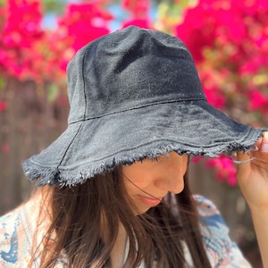 Sun Protection Distressed Bucket Hat, Canvas Hat Women, Frayed 100% Washed Cotton Wide Brim Bucket Hat, Sunhat Beach Hats Womens Foldable