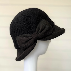 Women Cloche Hat with Cute Bow, Wool Winter Cloche, Black Hat Women Winter, Bucket Hat for Women, Vintage Hat, Clouche hat, Women's Gifts