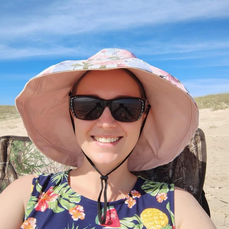 Reversible Daisy Wide Brim Sun Hat for Women - 100 % Cotton Summer Gardening Accessory & Unique Gift for Her image 10
