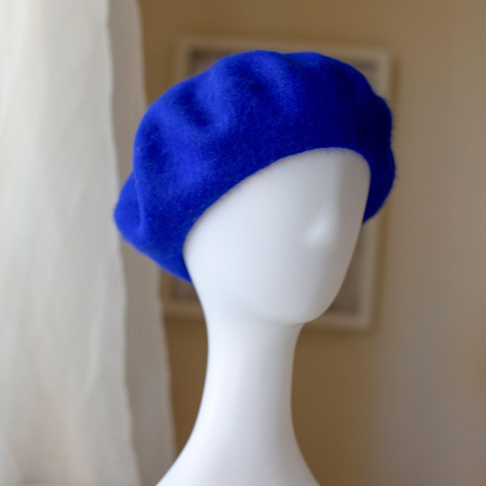 3727 Classic Uni Knit Beret Women Navy One Size Wool Beret Hat in Navy Blue | The British Blanket Company main image 3