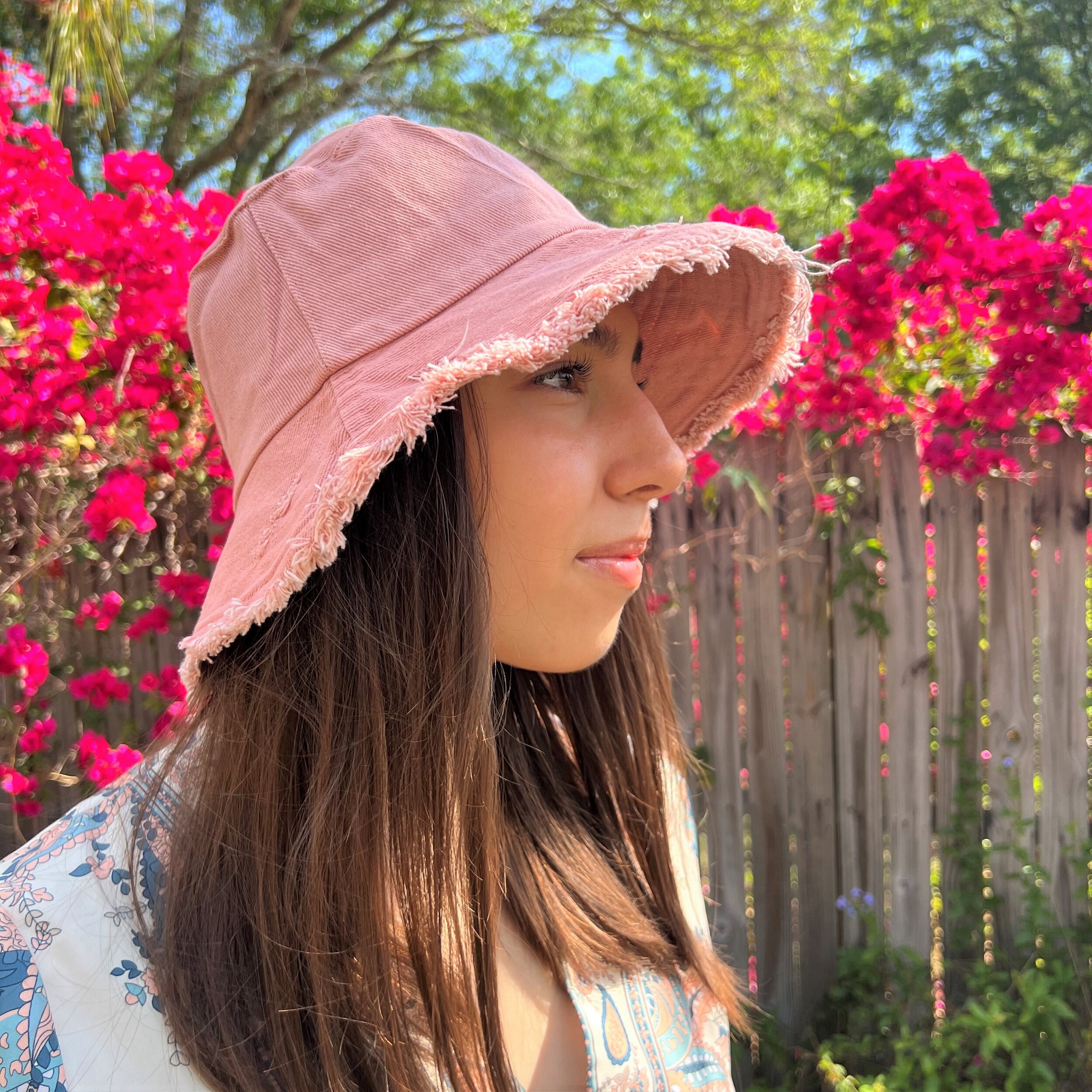 Pink Sun Hat Frayed Wide Brim Bucket Hat Summer Hat Women  display picture 2