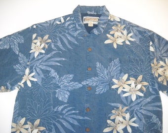 Jamaica Jaxx Authentic Island Crafted, 100% Silk, Hawaiian Island Style Large, Short Sleeve, Button Front, White, Blues Colors Shirt #8480