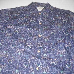 Cooke Street Honolulu Authentic Island Crafted, 100% Cotton, Hawaiian Island Style, Medium, Short Sleeve, Button Front, Blues Color Shirt **