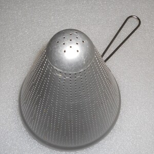Great Condition, Vintage Wear Ever Colander, Aluminum 3341 Food ...
