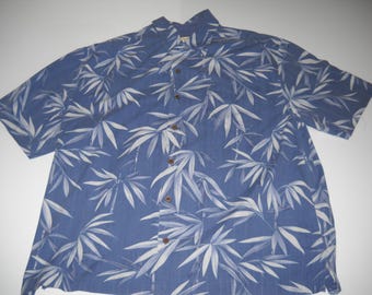 Jamaica Jaxx Authentic Island Crafted, 100% Silk, Hawaiian Island Style, XXLarge, Short Sleeve, Button Front, Blues & White Colors Shirt #26