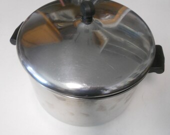 Vintage Farberware 8 QT Stock Pot Sauce Pan Aluminum Clad