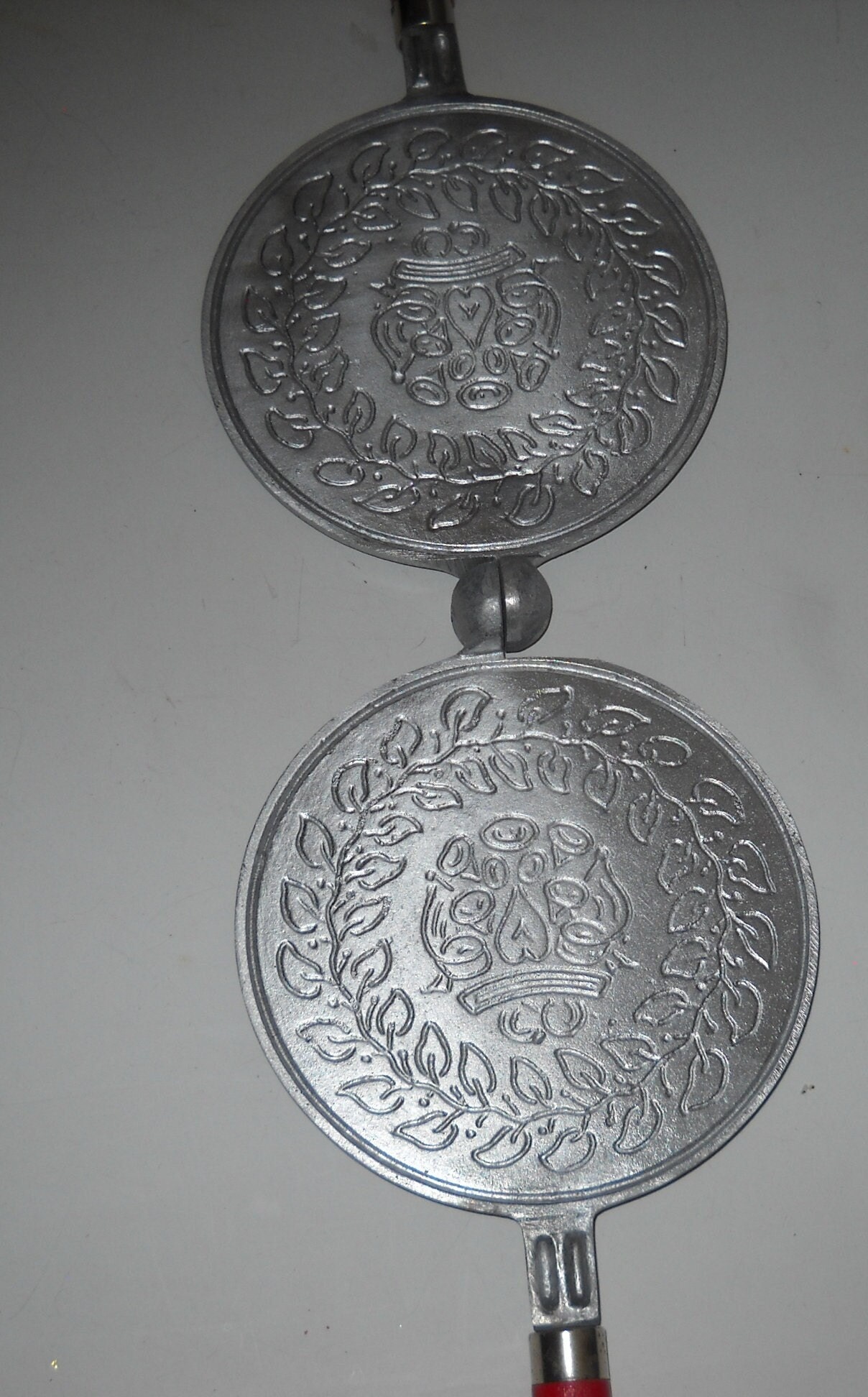 Vintage Perfect Pre Owned Condition, Aluminum Decorated Nordic Ware