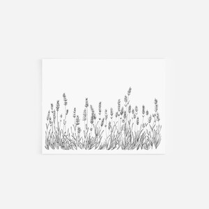 ラベンダーのノートカード、白紙のカードと封筒、ペンとインクの絵、白黒のアートワーク、手描きの植物イラスト、文房具セット