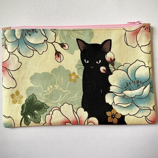 Pochette noire à fermeture éclair Neko Cat, entièrement doublée et entoilée pour une sensation plus douce et plus solide, fabriquée à la main avec amour aux États-Unis, tissu fabriqué au Japon